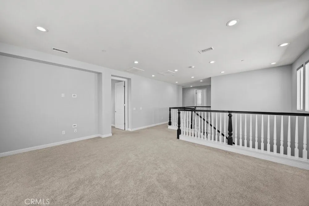 20752 Spruce Porter Ranch, CA 91326