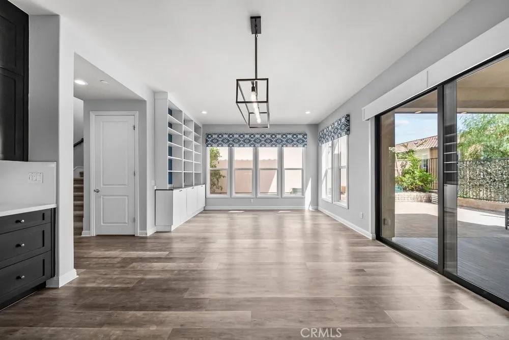 20752 Spruce Porter Ranch, CA 91326