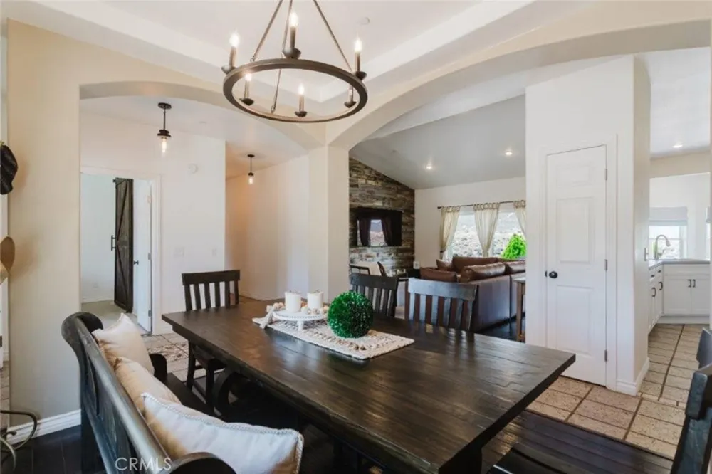 9753 Elizabeth Lake Road Leona Valley, CA 93551
