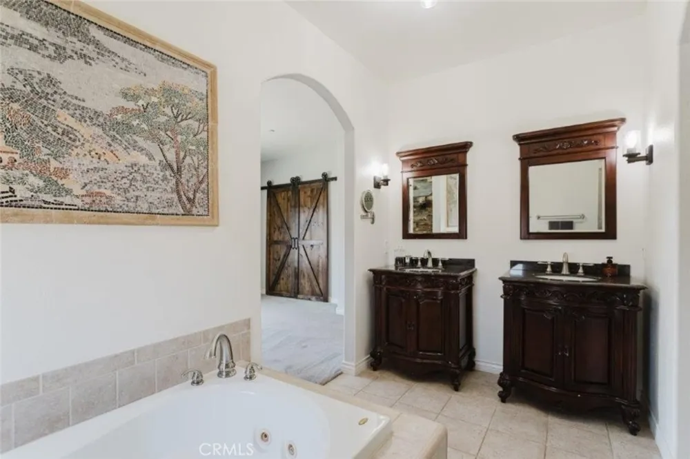9753 Elizabeth Lake Road Leona Valley, CA 93551