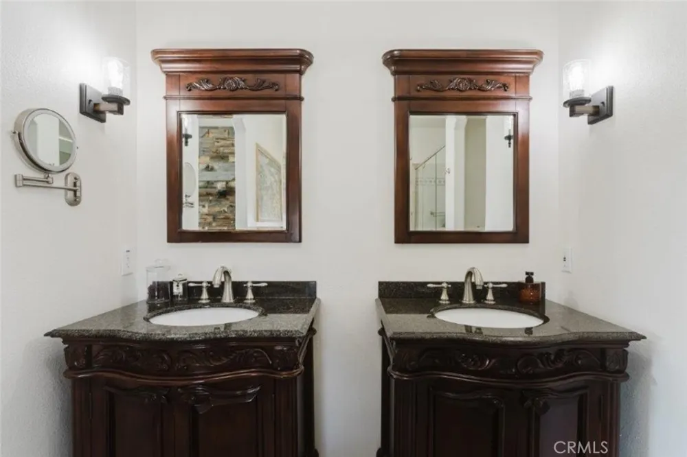 9753 Elizabeth Lake Road Leona Valley, CA 93551