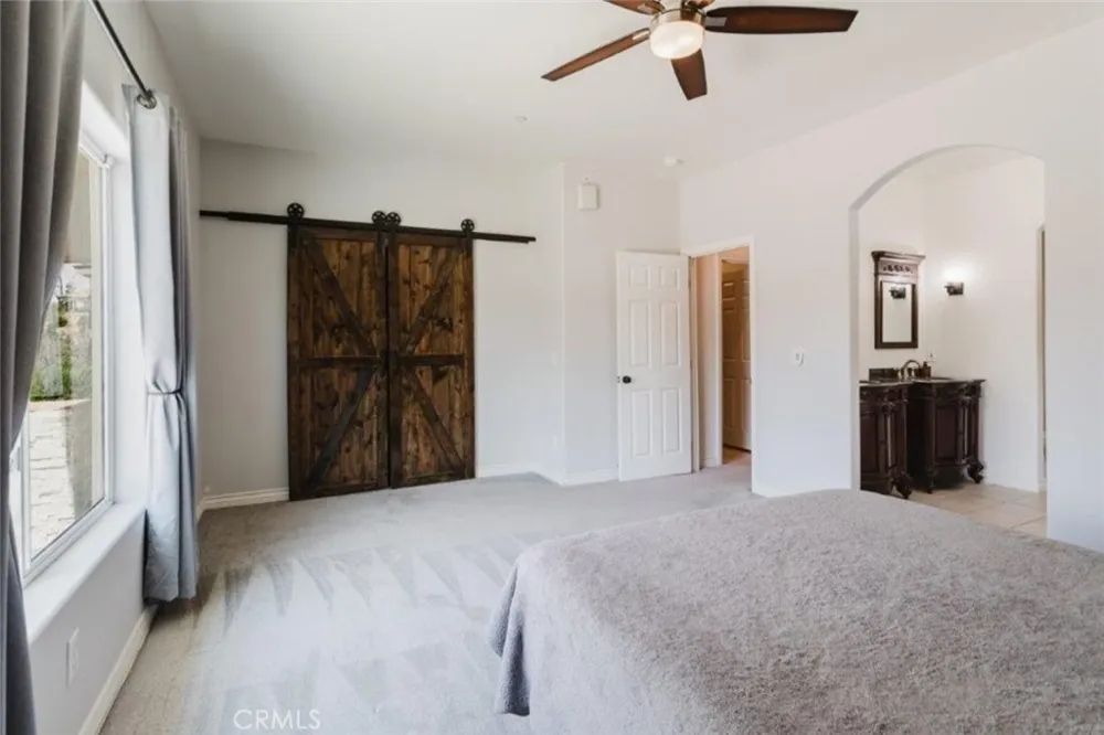 9753 Elizabeth Lake Road Leona Valley, CA 93551