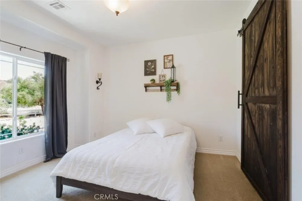 9753 Elizabeth Lake Road Leona Valley, CA 93551