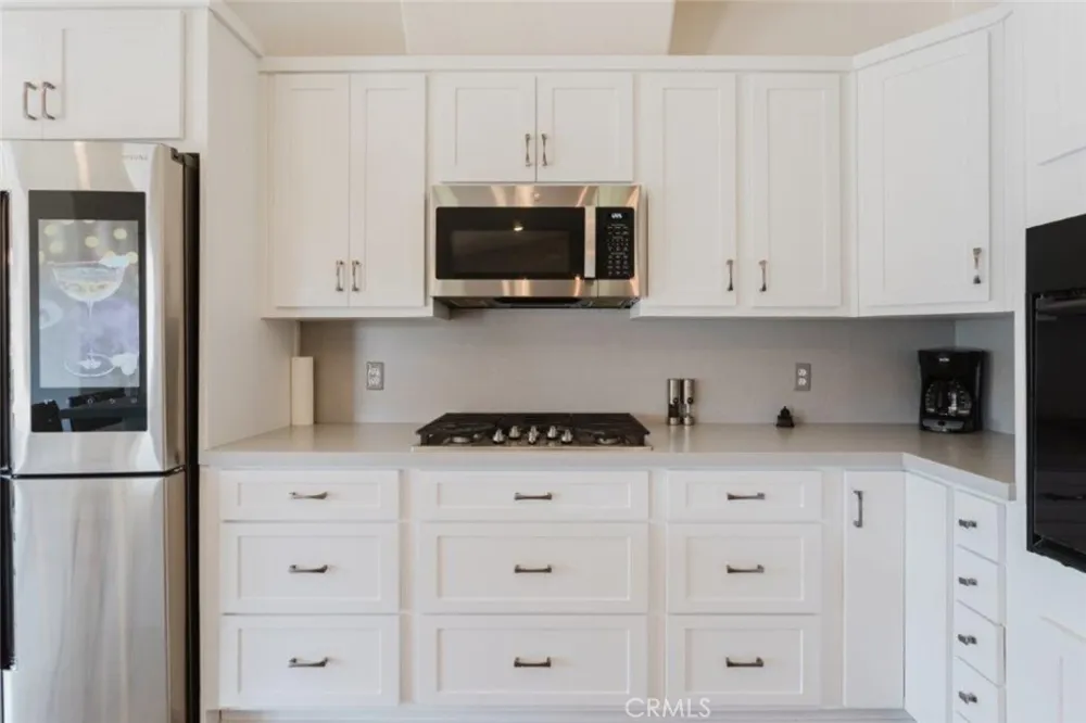 9753 Elizabeth Lake Road Leona Valley, CA 93551