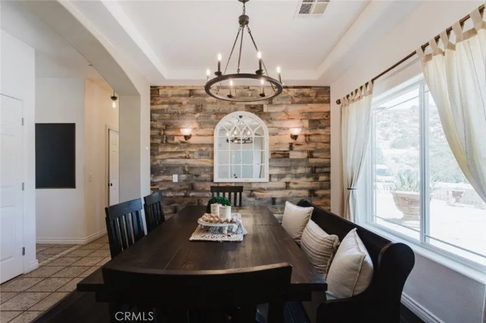 9753 Elizabeth Lake Road Leona Valley, CA 93551