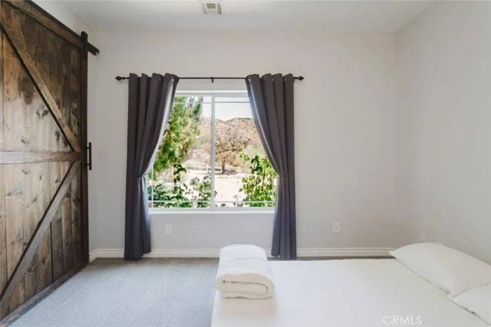 9753 Elizabeth Lake Road Leona Valley, CA 93551