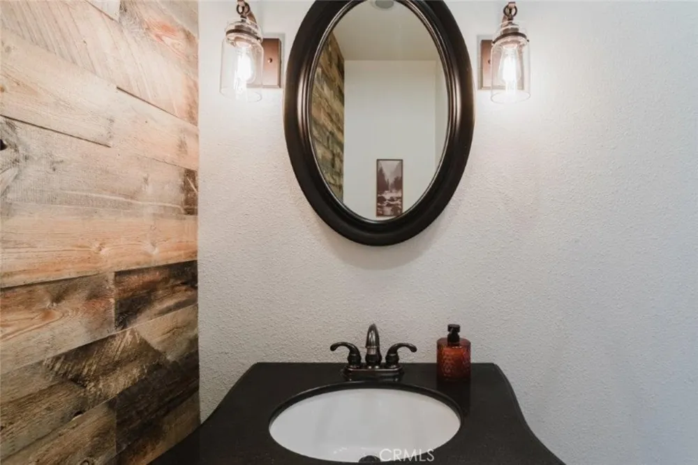 9753 Elizabeth Lake Road Leona Valley, CA 93551