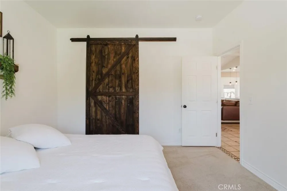 9753 Elizabeth Lake Road Leona Valley, CA 93551