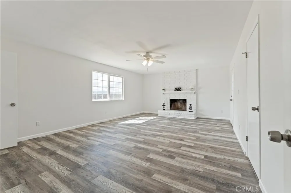 48225 93rd St W Antelope Acres, CA 93536