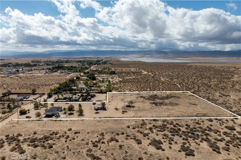 48225 93rd St W Antelope Acres, CA 93536
