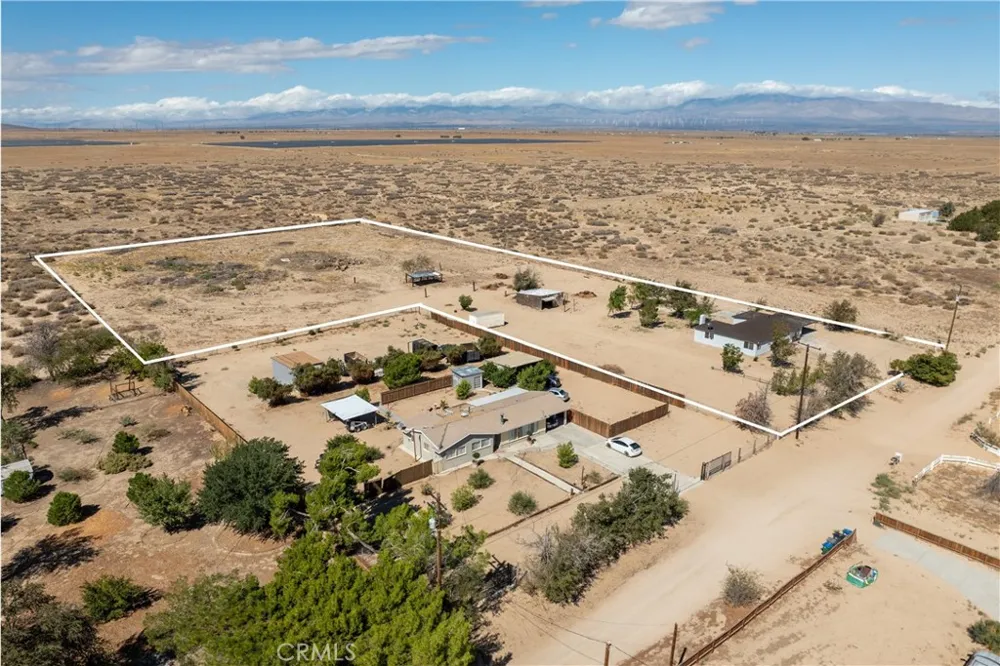 48225 93rd St W Antelope Acres, CA 93536