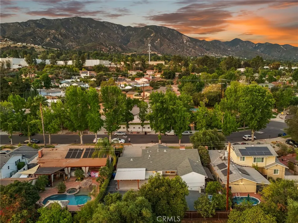 9419 Creemore Drive Tujunga, CA 91042