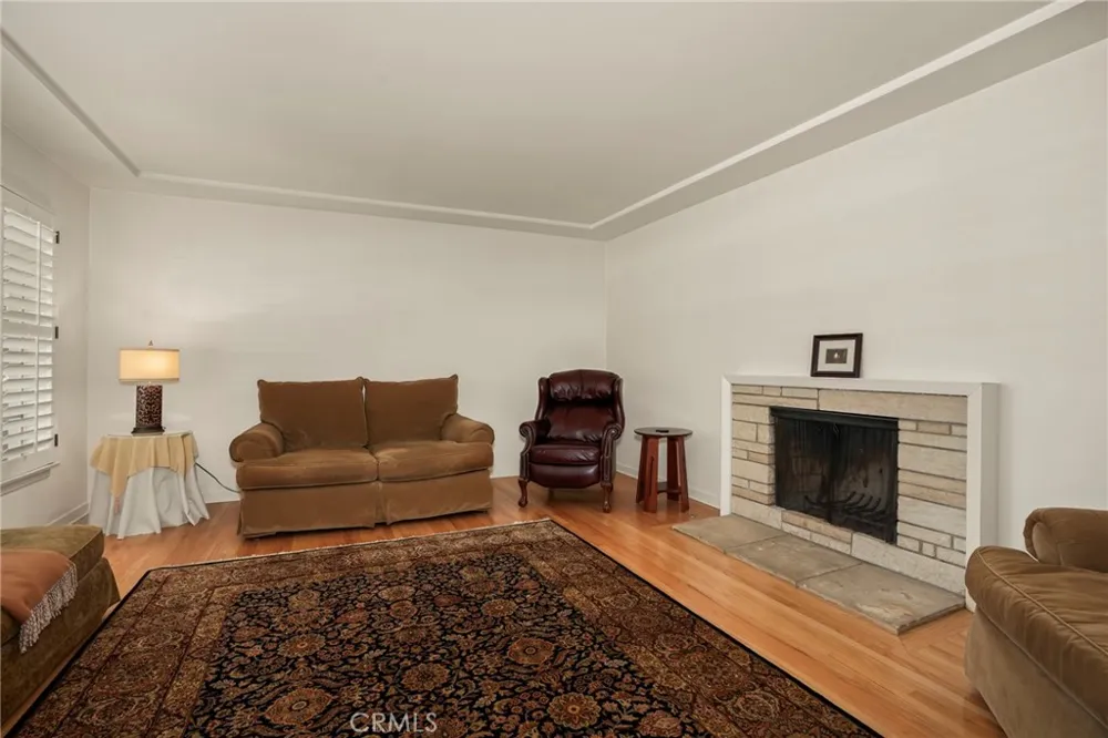 9419 Creemore Drive Tujunga, CA 91042