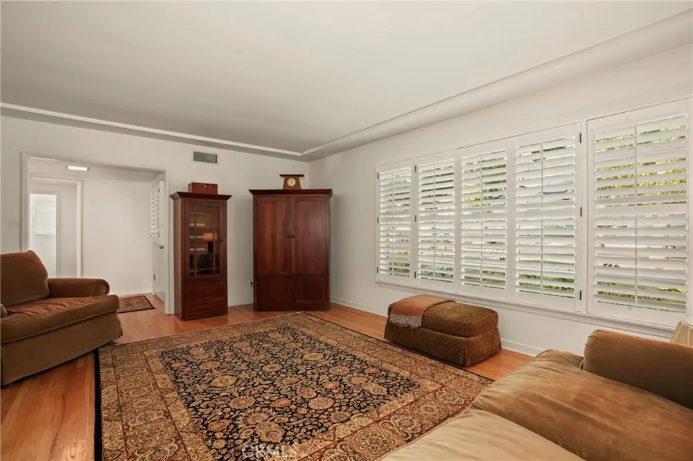 9419 Creemore Drive Tujunga, CA 91042