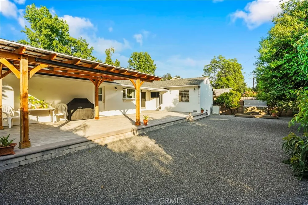 9419 Creemore Drive Tujunga, CA 91042