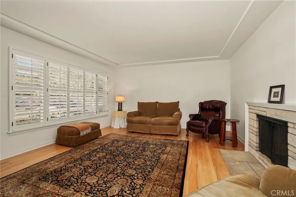 9419 Creemore Drive Tujunga, CA 91042