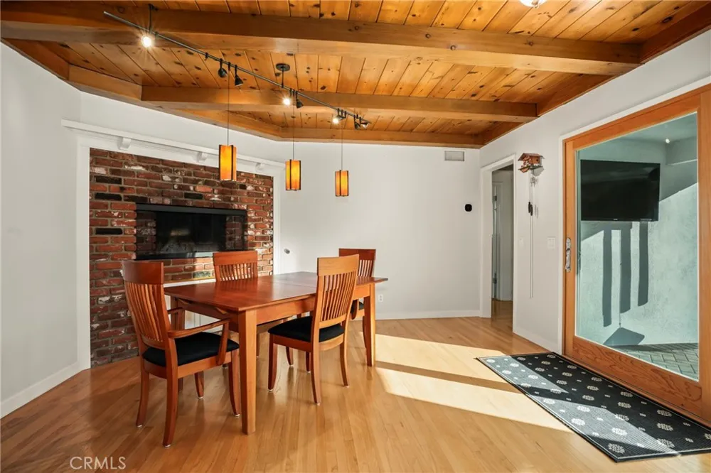 9419 Creemore Drive Tujunga, CA 91042