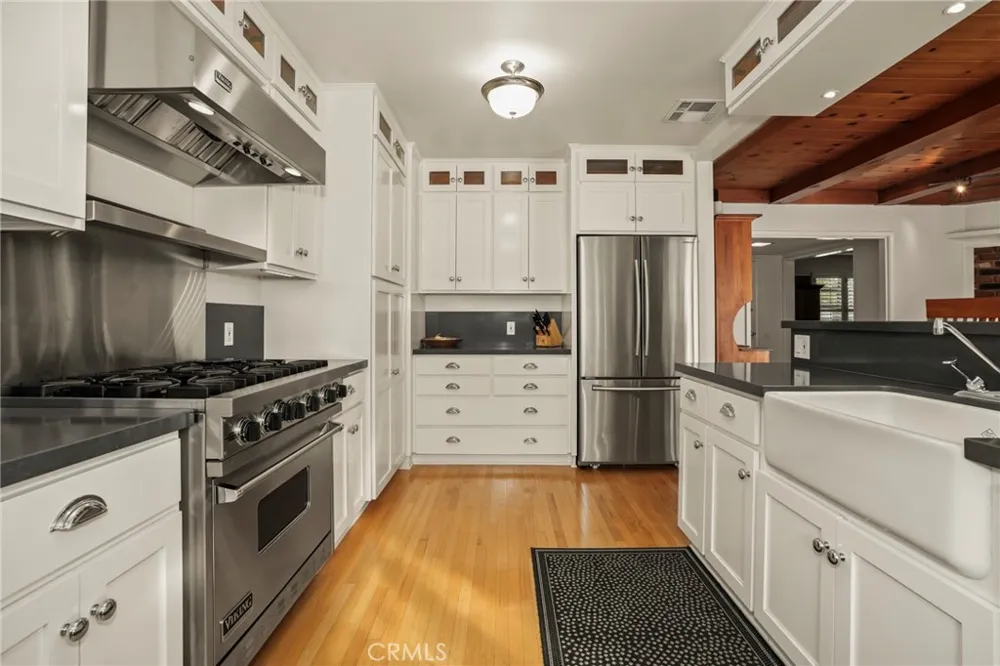 9419 Creemore Drive Tujunga, CA 91042
