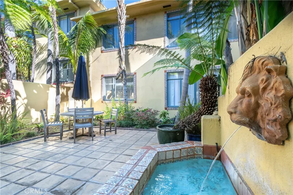 1615 Laurel Avenue #203 Los Angeles, CA 90046