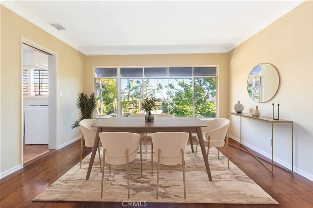 1615 Laurel Avenue #203 Los Angeles, CA 90046