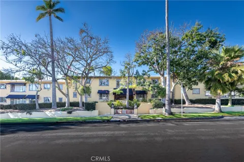1615 Laurel Avenue #203