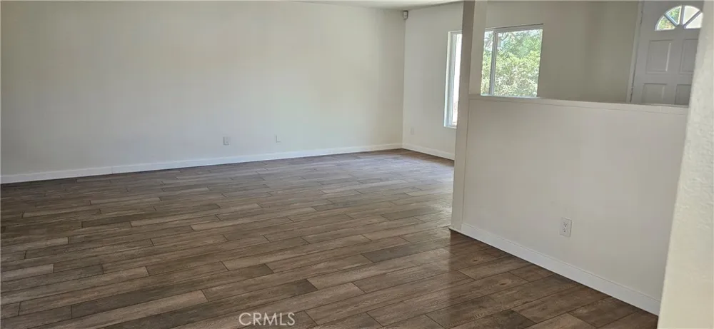 10139 Hanna Los Angeles, CA 91311