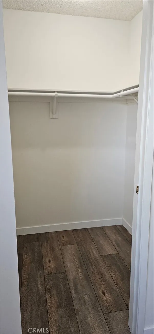 10139 Hanna Los Angeles, CA 91311