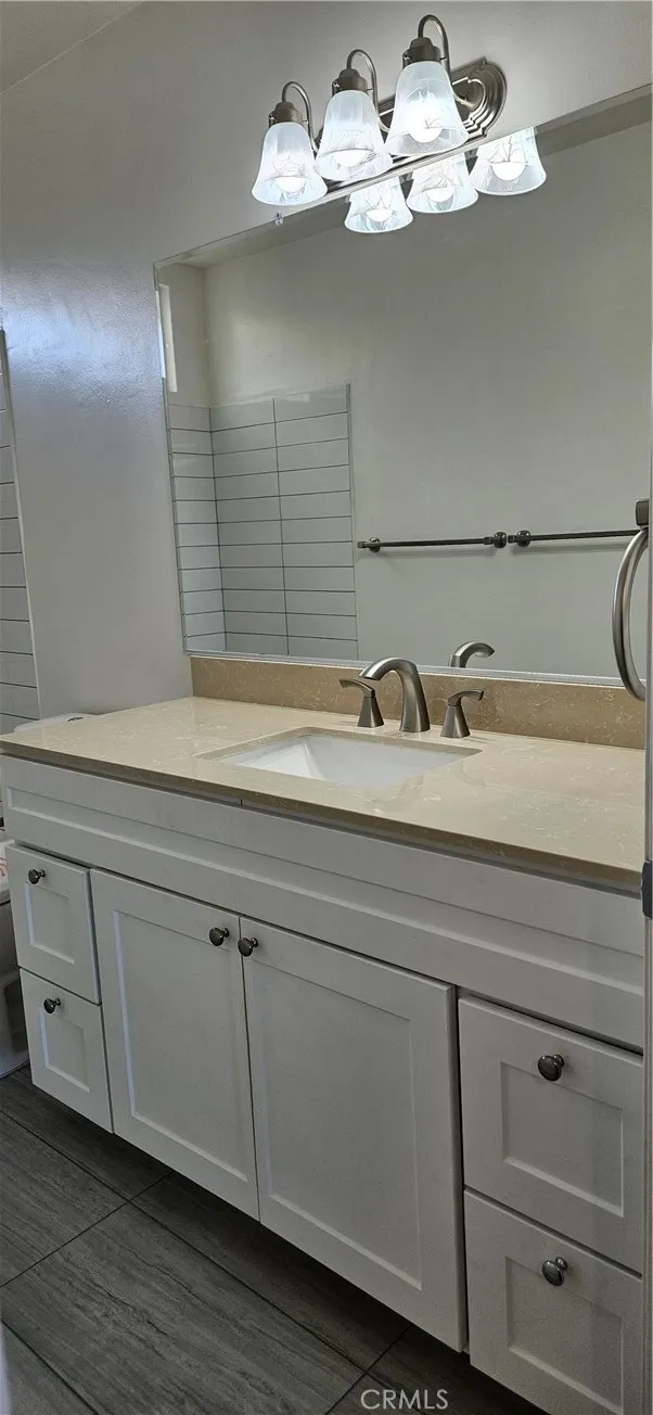 10139 Hanna Los Angeles, CA 91311