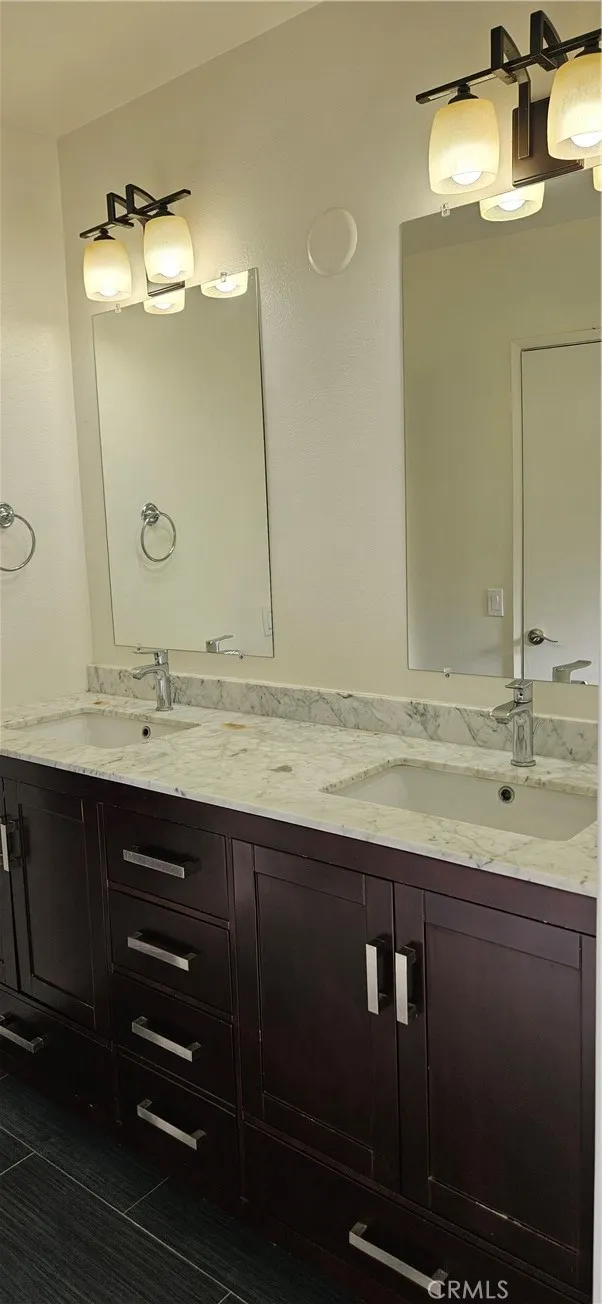 10139 Hanna Los Angeles, CA 91311