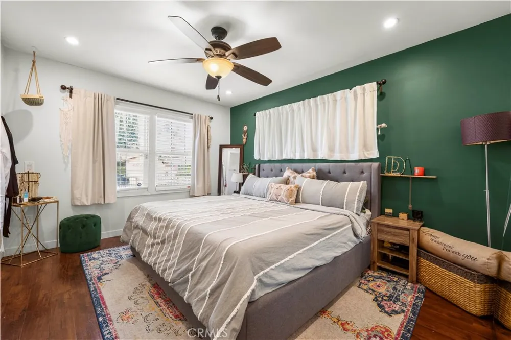 20442 Enadia Winnetka, CA 91306