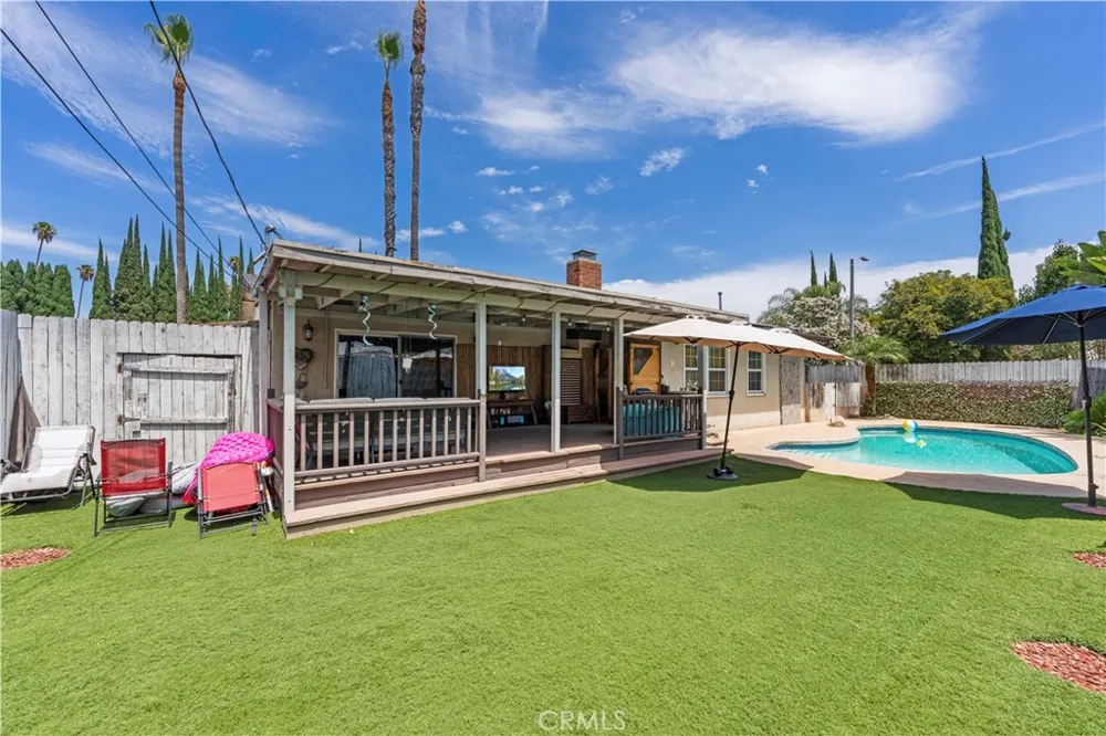 20442 Enadia Winnetka, CA 91306