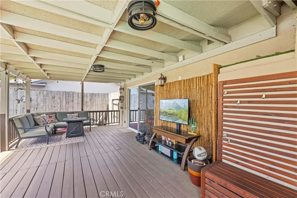 20442 Enadia Winnetka, CA 91306