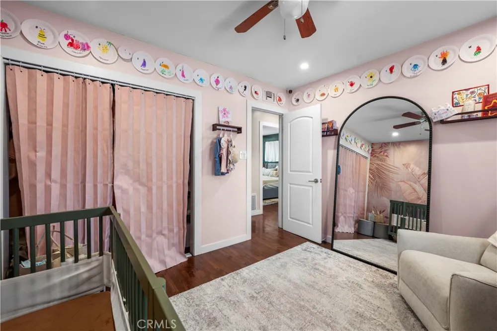 20442 Enadia Winnetka, CA 91306