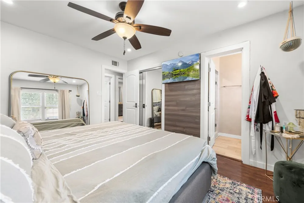 20442 Enadia Winnetka, CA 91306