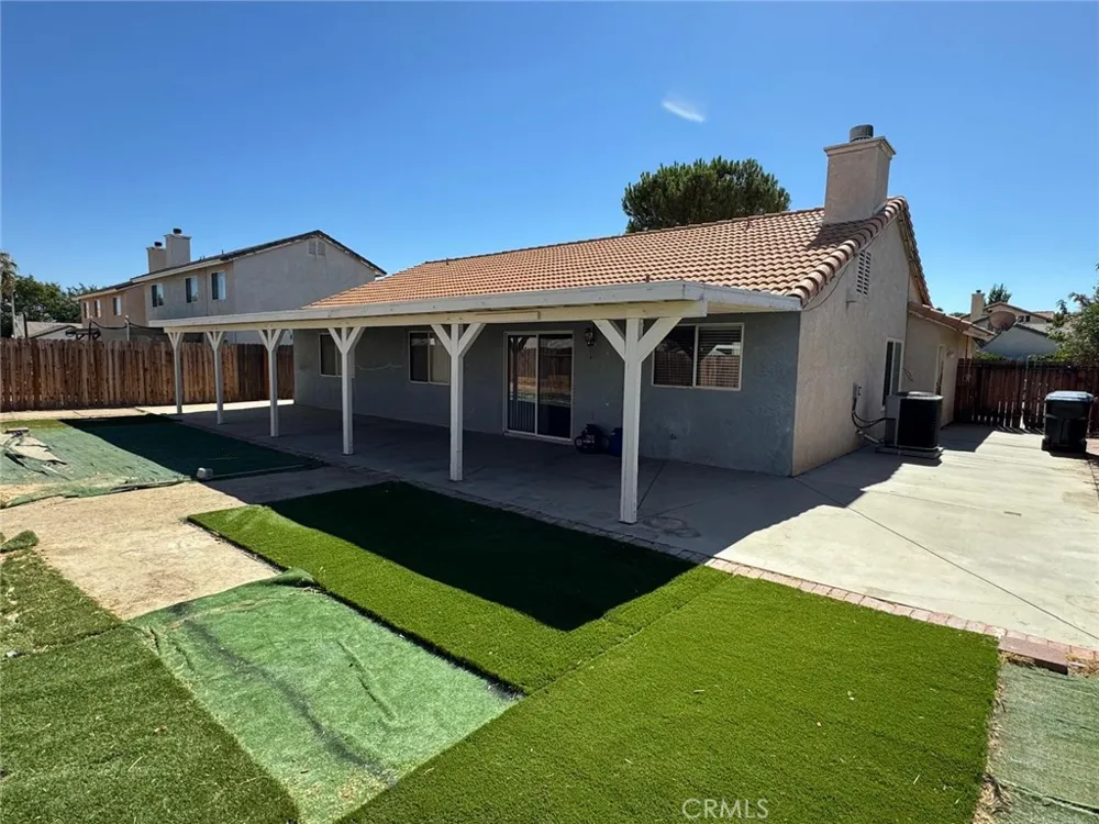 1229 Onyx Palmdale, CA 93550
