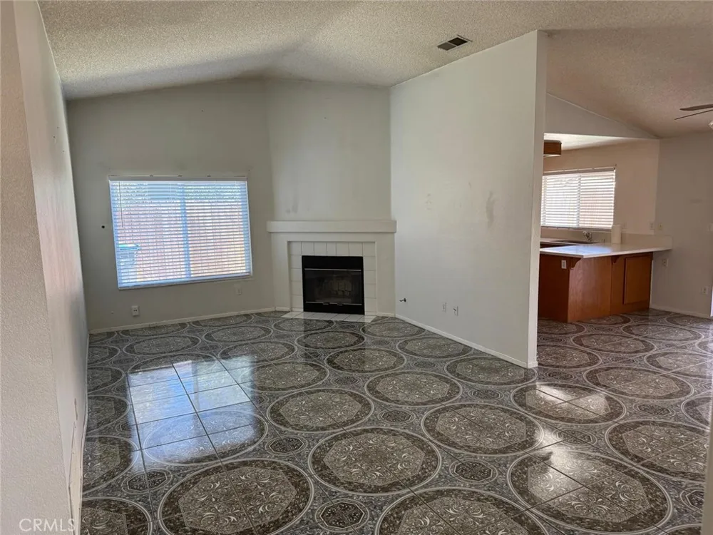 1229 Onyx Palmdale, CA 93550