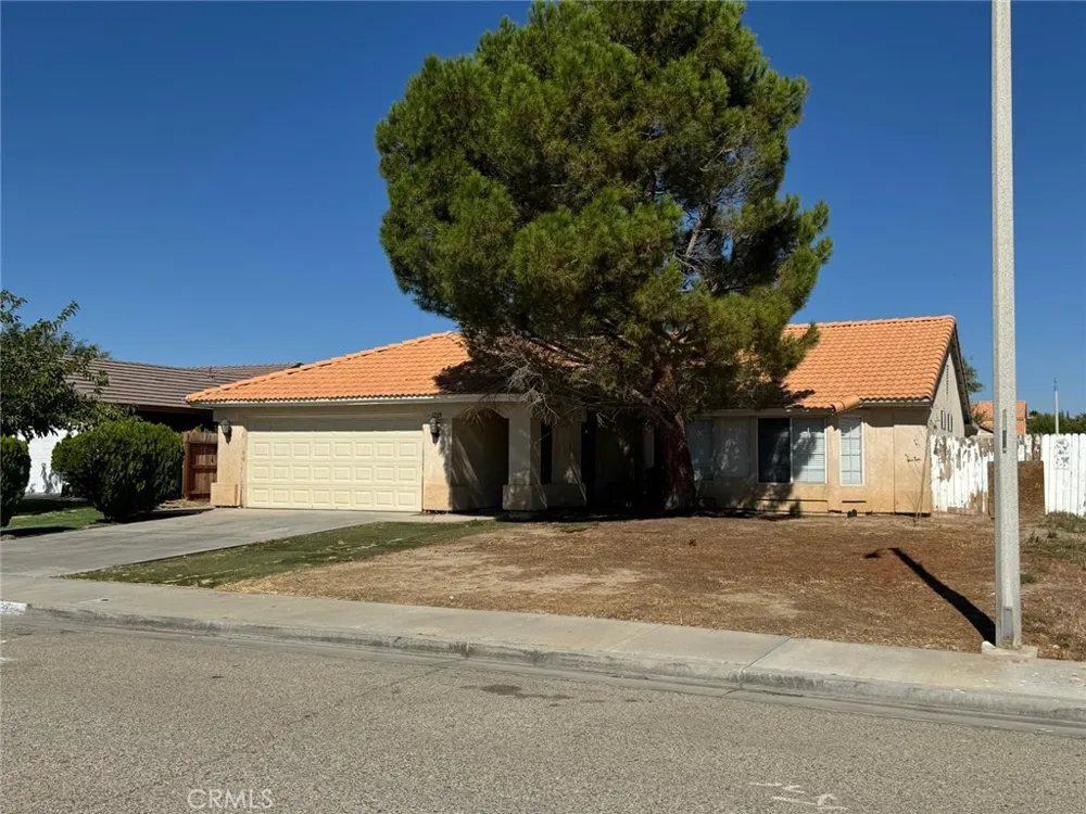 1229 Onyx Palmdale, CA 93550