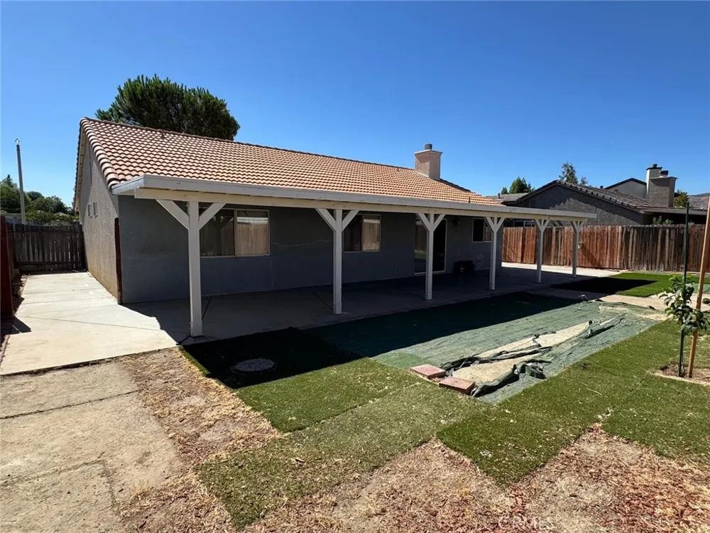 1229 Onyx Palmdale, CA 93550