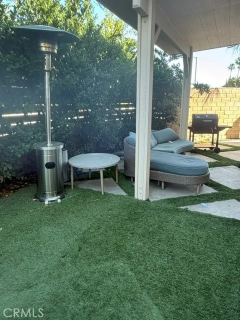 23201 W Canterbury West Hills, CA 91307