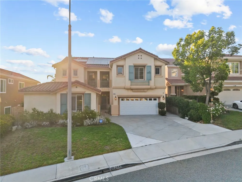 28251 Infinity Saugus, CA 91390