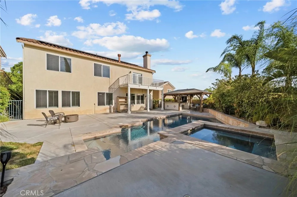28251 Infinity Saugus, CA 91390