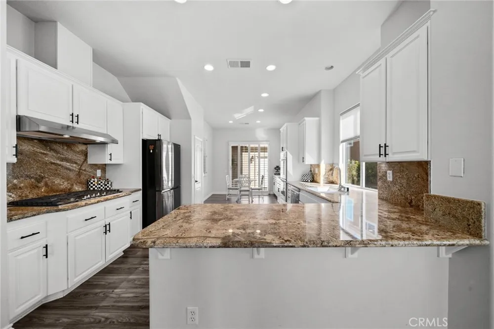 28251 Infinity Saugus, CA 91390