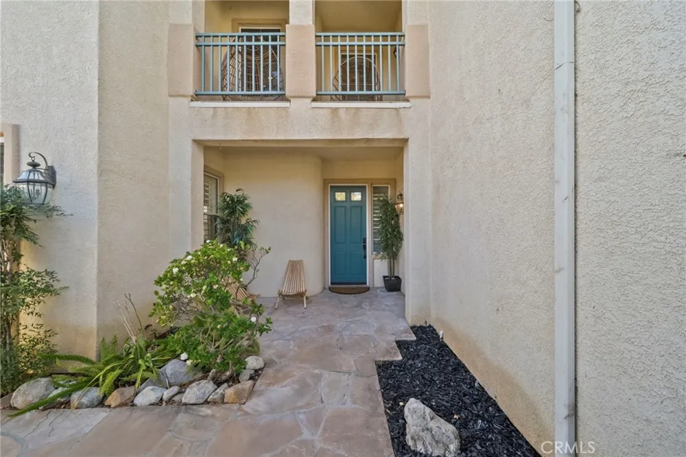 28251 Infinity Saugus, CA 91390