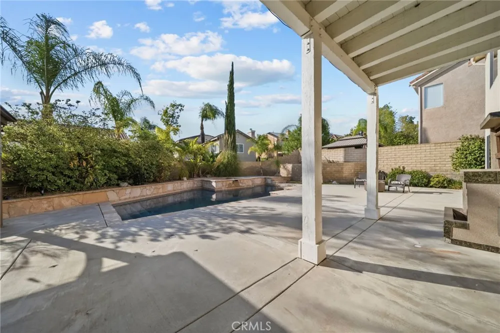 28251 Infinity Saugus, CA 91390