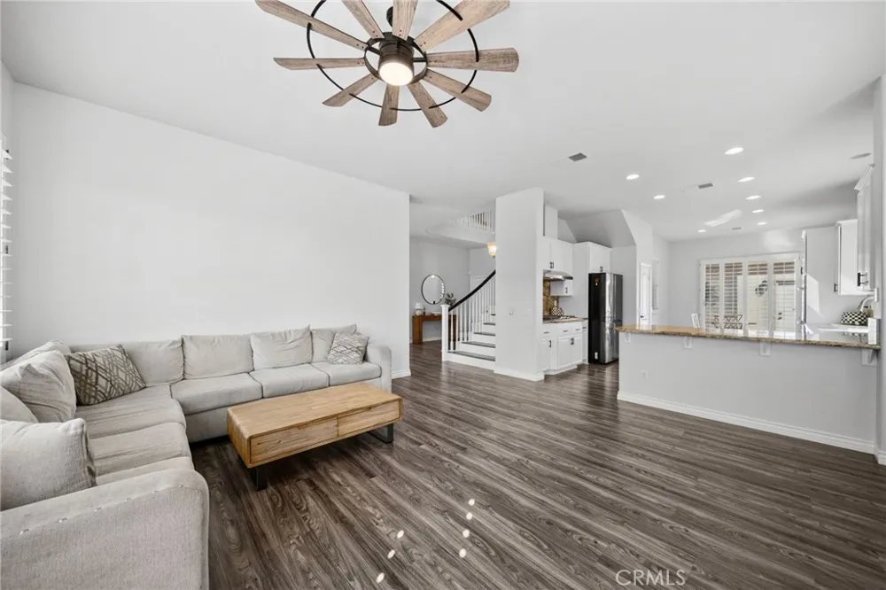 28251 Infinity Saugus, CA 91390