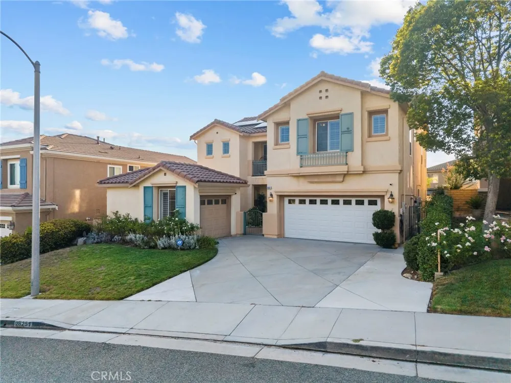 28251 Infinity Saugus, CA 91390