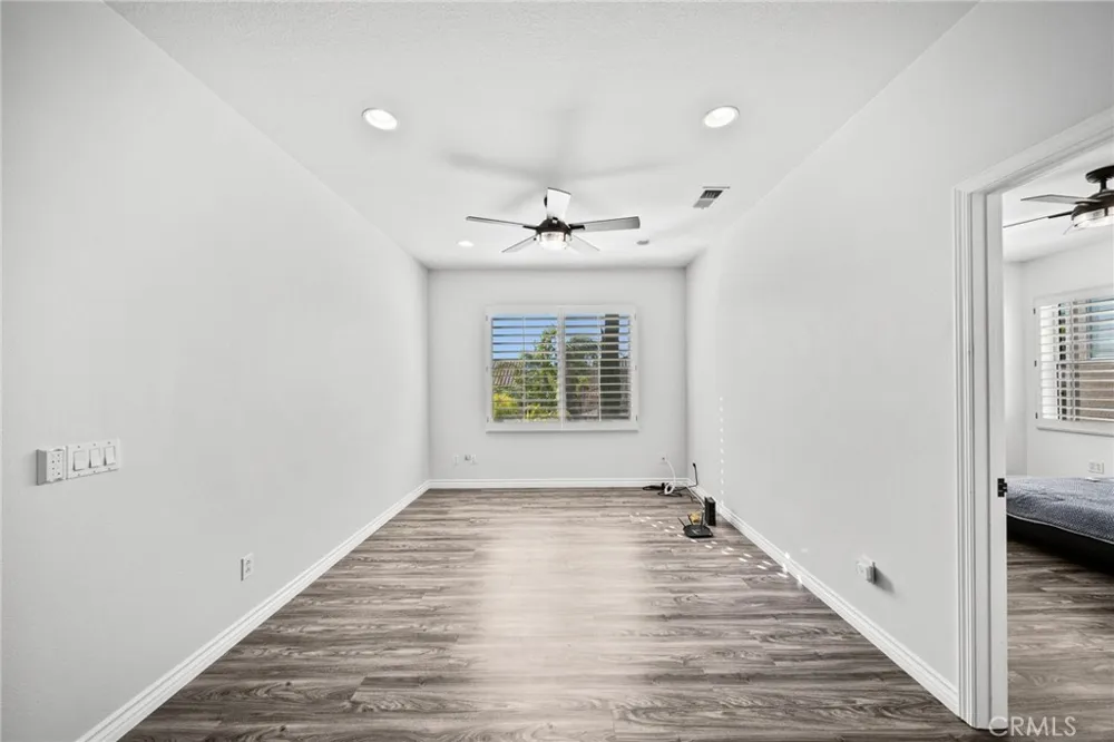 28251 Infinity Saugus, CA 91390