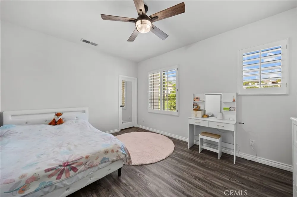 28251 Infinity Saugus, CA 91390