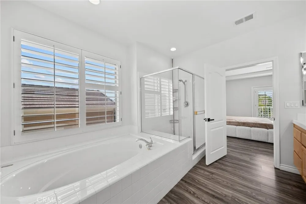 28251 Infinity Saugus, CA 91390
