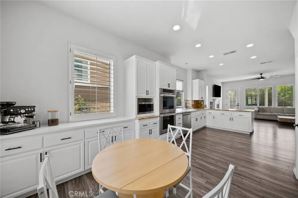 28251 Infinity Saugus, CA 91390